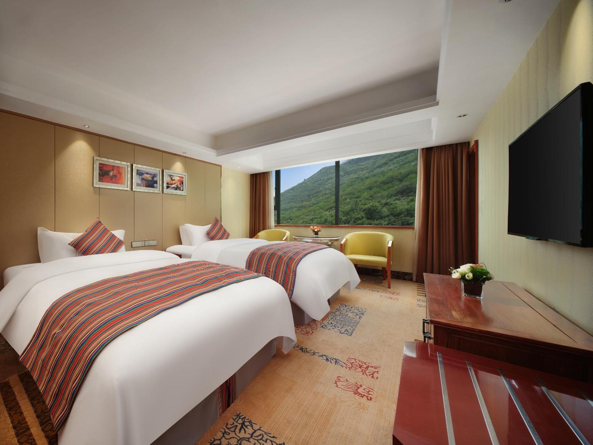 Howard Johnson Tian Yuan Jiuzhaigou Bagian luar foto